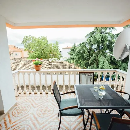 Apartment Lenic Fazana